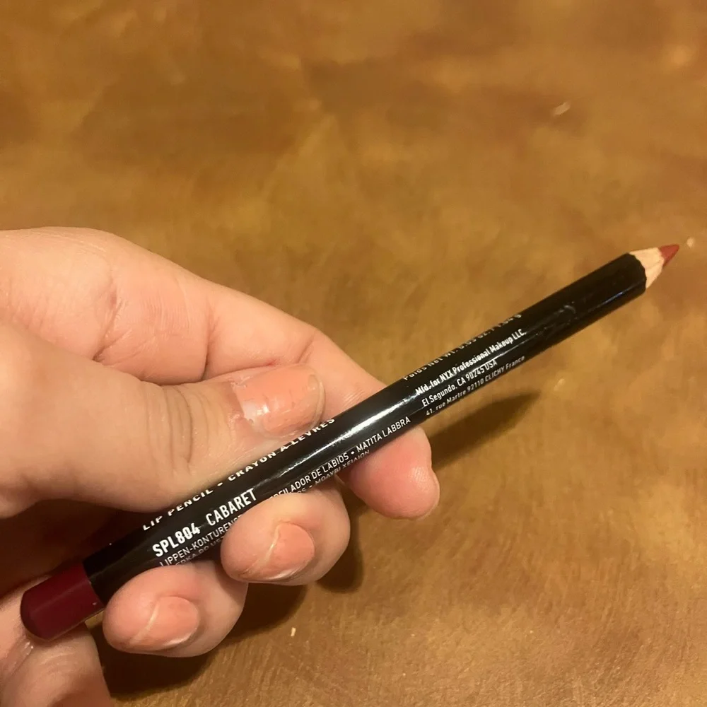NYX Lip Liner